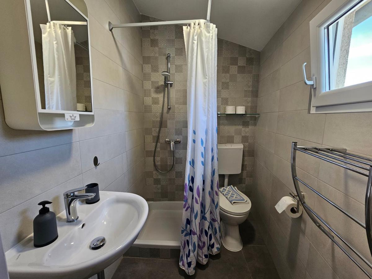 Apartments La Pergola Ровин Екстериор снимка