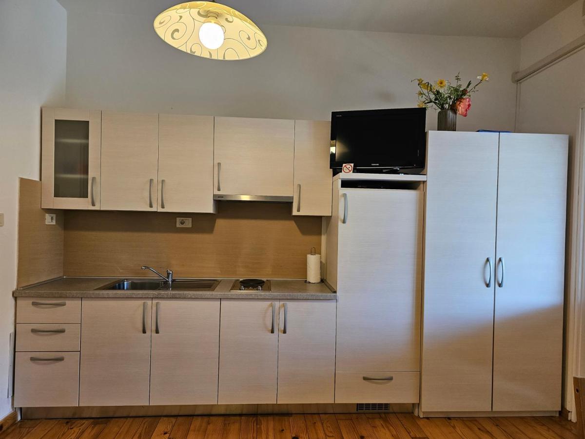 Apartments La Pergola Ровин Екстериор снимка