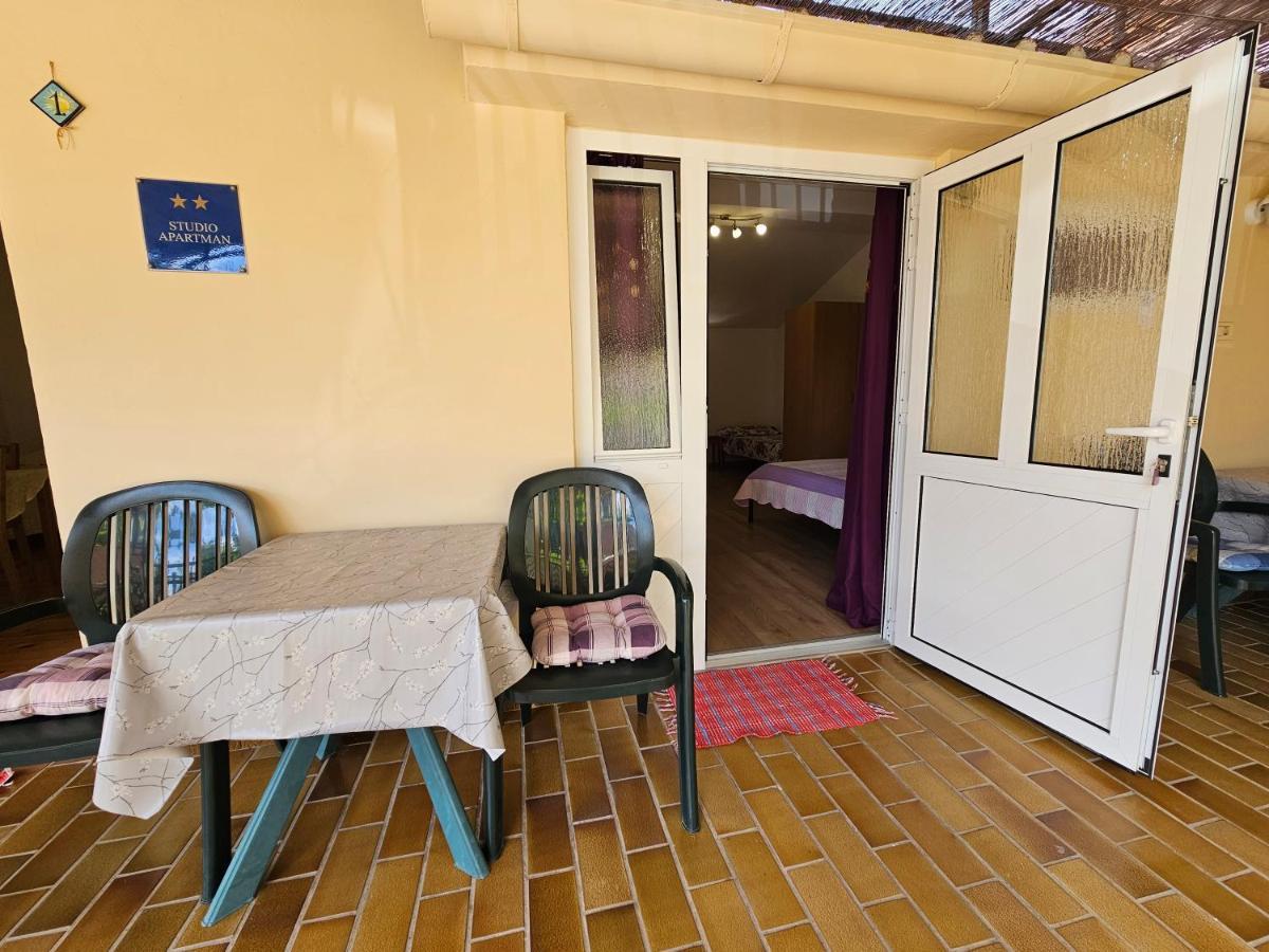 Apartments La Pergola Ровин Екстериор снимка